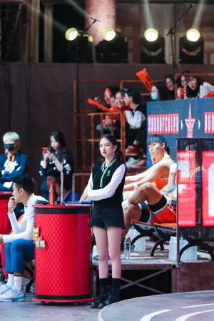 陈昕葳轻甜养眼综艺剧照图片_2
