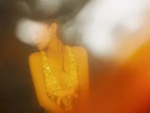 郭采洁短发复古风光影写真图片_3
