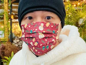周杰伦戴圣诞口罩帅气潮酷自拍图片_1