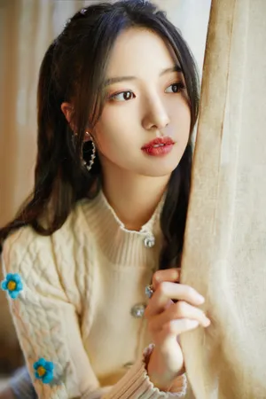气质美女陈昕葳甜美图片写真