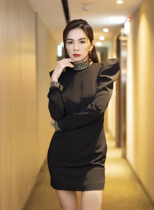 陈嘉桦黑色礼裙性感写真图片第1张