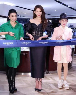 林志玲深V束腰裙性感女人味活动图片_7