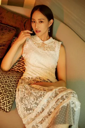 气质美女张钧甯优雅个性写真_1