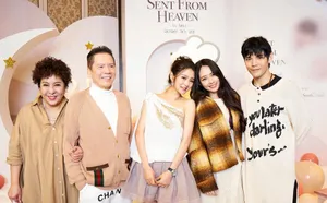 安以轩为小女儿举办双满月宴幸福美照图片_4