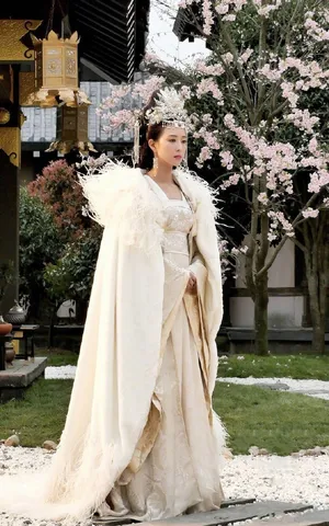 古装美女张钧甯妩媚优雅写真_4