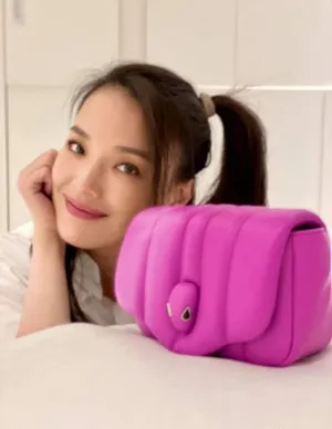 舒淇侧马尾露齿甜笑俏皮少女感十足美照图片_3