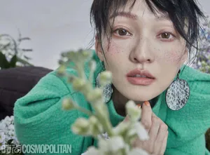 张韶涵时尚雀斑妆写真图片_2