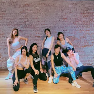 王心凌面色红润灿笑健身美照图片_2