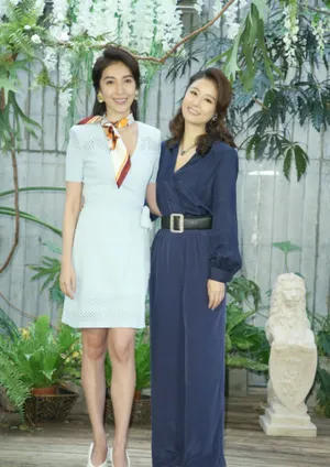林心如舒淇杨谨华闺蜜聚会自拍美照图片_4