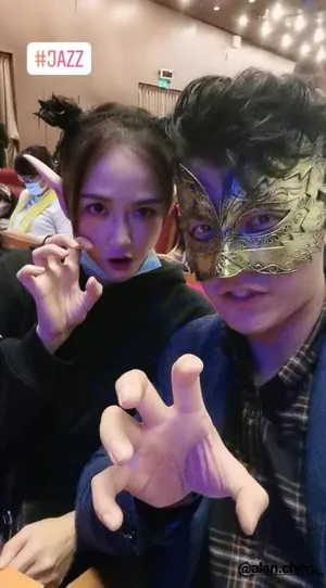 陈乔恩艾伦过甜蜜万圣节美照图片_2
