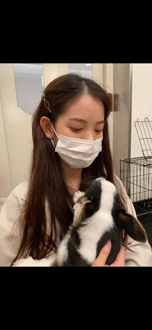 王彩桦晒大女儿清新甜美美照图片_2