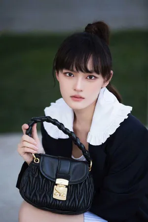 文淇复古文艺写真图片