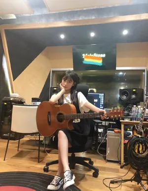 陈意涵清新俏皮生活照图片_10
