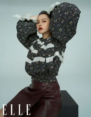伊能静高马尾暗黑御姐写真图片_2