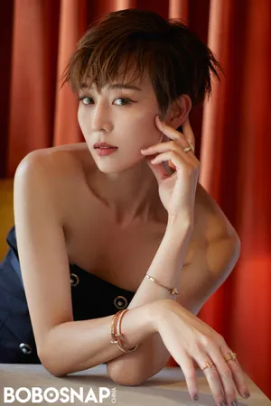 张钧甯短发造型性感写真图片_6