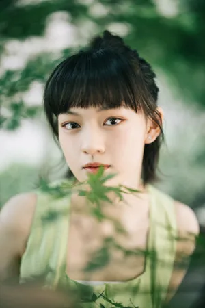 文淇清新甜美夏日写真图片