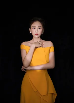 陈乔恩黄色连衣裙优雅写真图片第1张