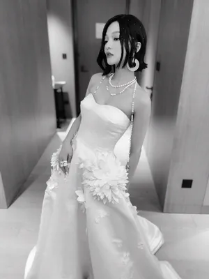 张韶涵抹胸白裙性感写真图片_3