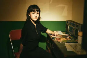 文淇优雅酷黑写真图片_8