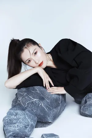 徐洁儿冷艳酷飒写真图片