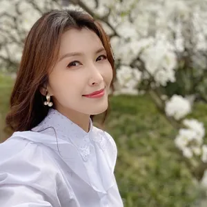 徐洁儿迷人性感户外写真图片_3