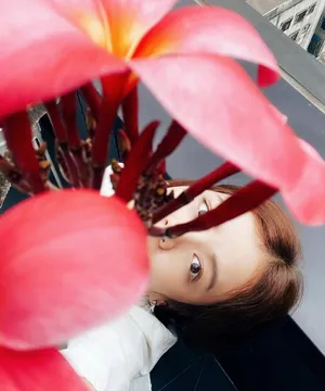 宋芸桦优雅靓丽写真图片_1