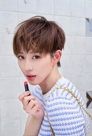 张钧甯短发酷飒写真图片_1