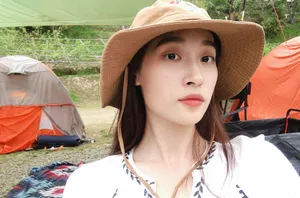 张馨比旅拍照图片