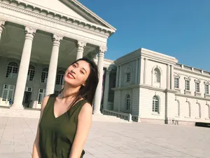 张馨比长裙牛仔衫时尚街拍图片_4