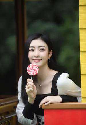 王承渲甜美性感图片_2