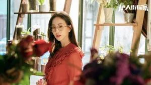张钧甯玫瑰红长裙性感图片