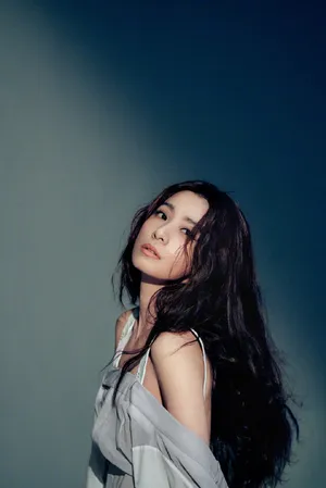 田馥甄新歌《悬日》写真图片_3