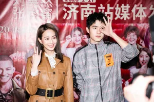 张钧甯皮衣酷美写真图片_3