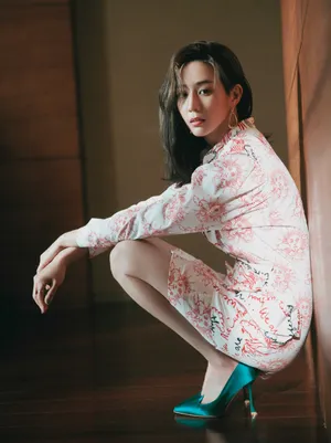 张钧甯魅惑光影性感写真图片_5