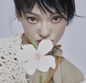 张韶涵雀斑时尚质感写真图片_3