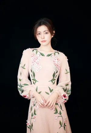 任容萱性感时尚写真图片_3