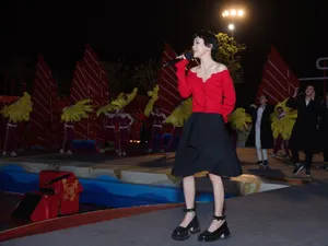 郭采洁深V长腿性感图片