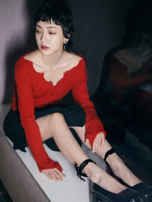 郭采洁深V长腿性感图片_2