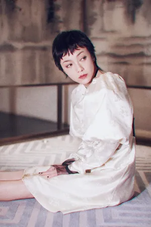 郭采洁蕾丝吊带性感写真图片_1