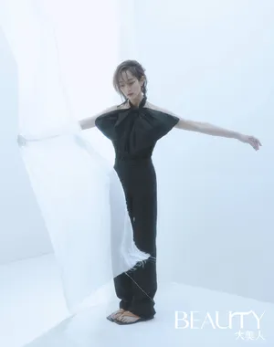 张钧甯浪漫优雅写真图片