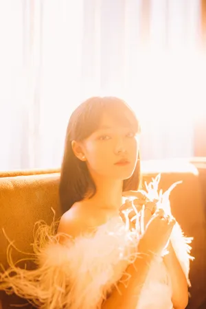 文淇重庆青年电影展优雅写真图片_2