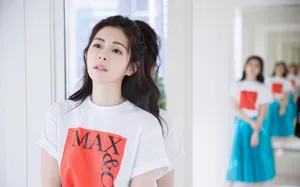 任容萱轻甜唯美写真图片_2