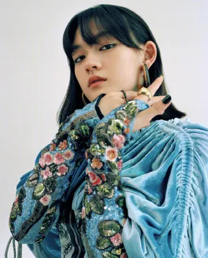 文淇嘉人杂志封面写真图片