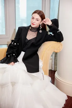 张榕容蛋糕裙甜美写真图片_4