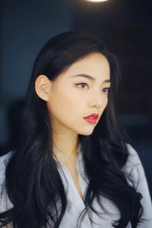 薇薇安成熟妩媚写真图片_3