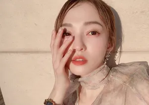 张韶涵夏日性感自拍照图片_2