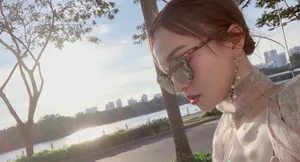 张韶涵夏日性感自拍照图片_8