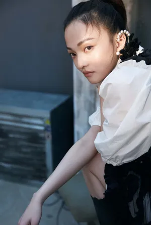 张韶涵个性时髦写真大片_3
