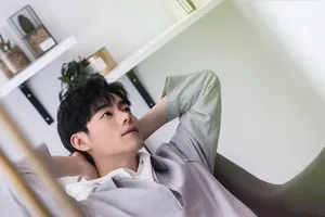 李程彬帅气英伦风写真图片_7