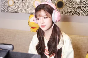 陈意涵电竞少女写真图片_3